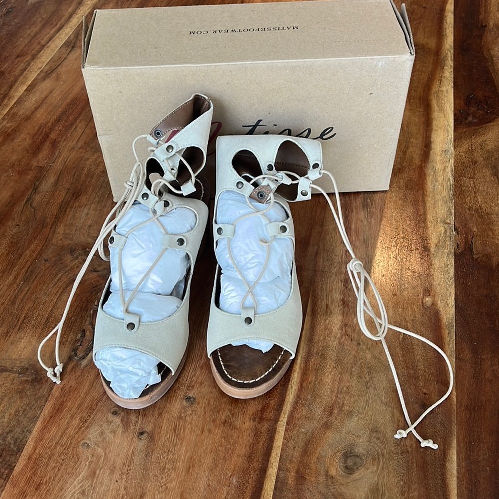 Matisse Natural Gladiator Sandal Size 9 and 9.5